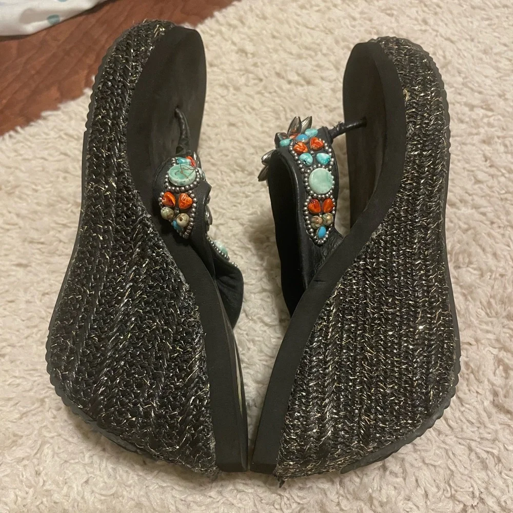 Volatile Wedges - Picture 7 of 9